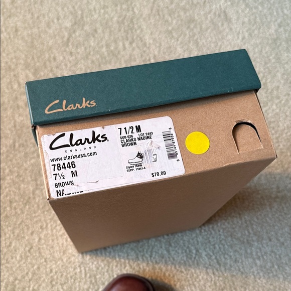 Clarks Women’s Dark Brown Leather Loafers - Picture 7 of 7